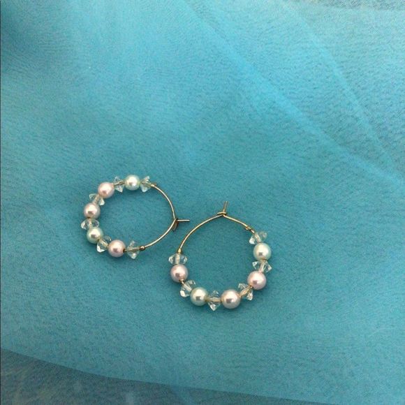 Vintage Wire Earrings Delicate Pink & White Beaded Earrings Pierced Hoops - Picture 8 of 8